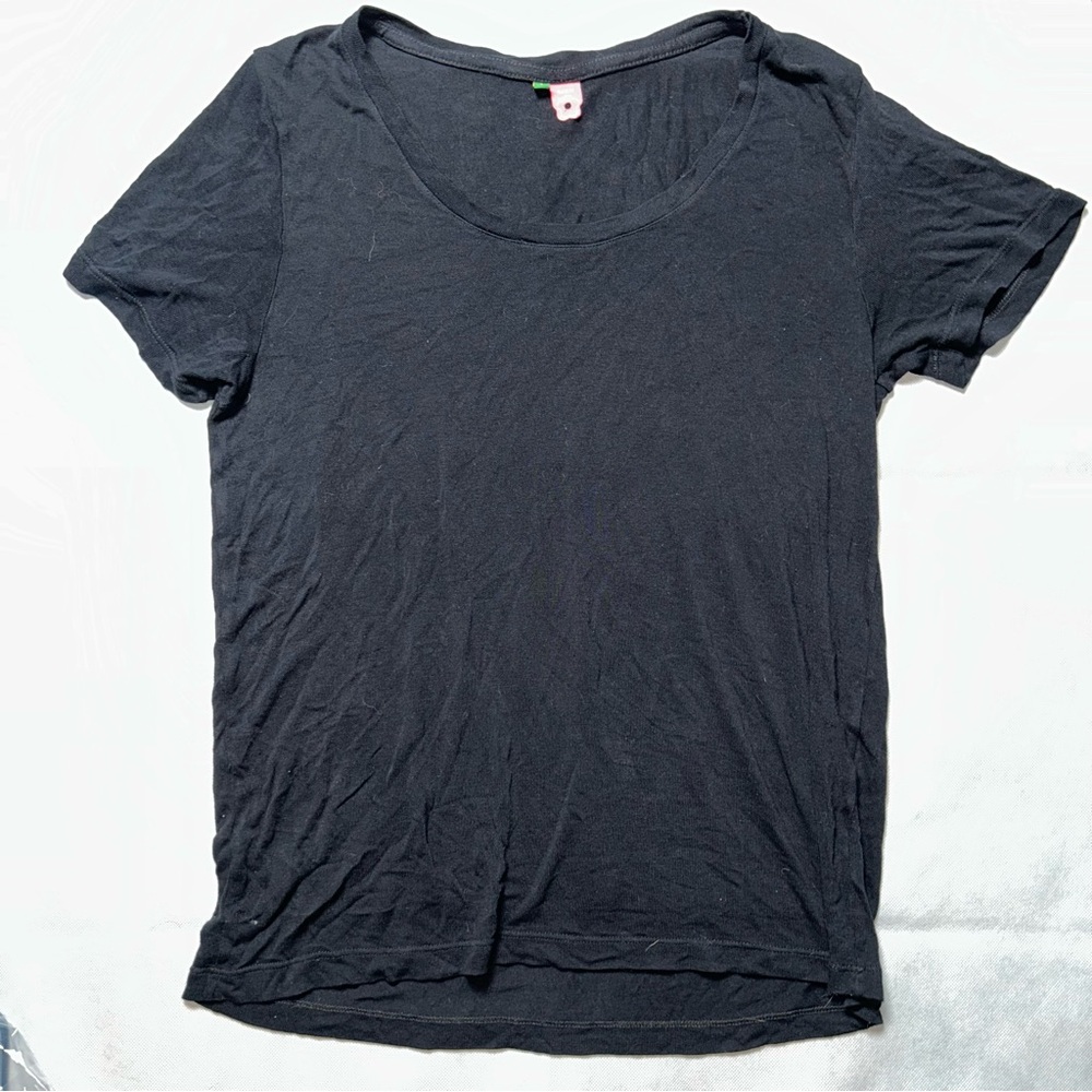 Farm Rio black t-shirt thick material ribbed size large